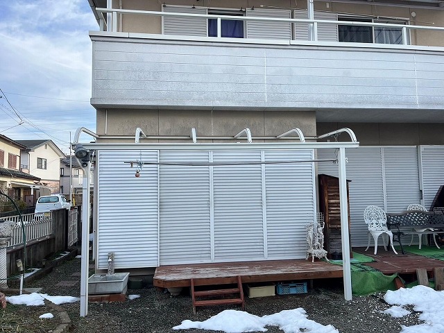 甲斐市　テラスポリカ破損